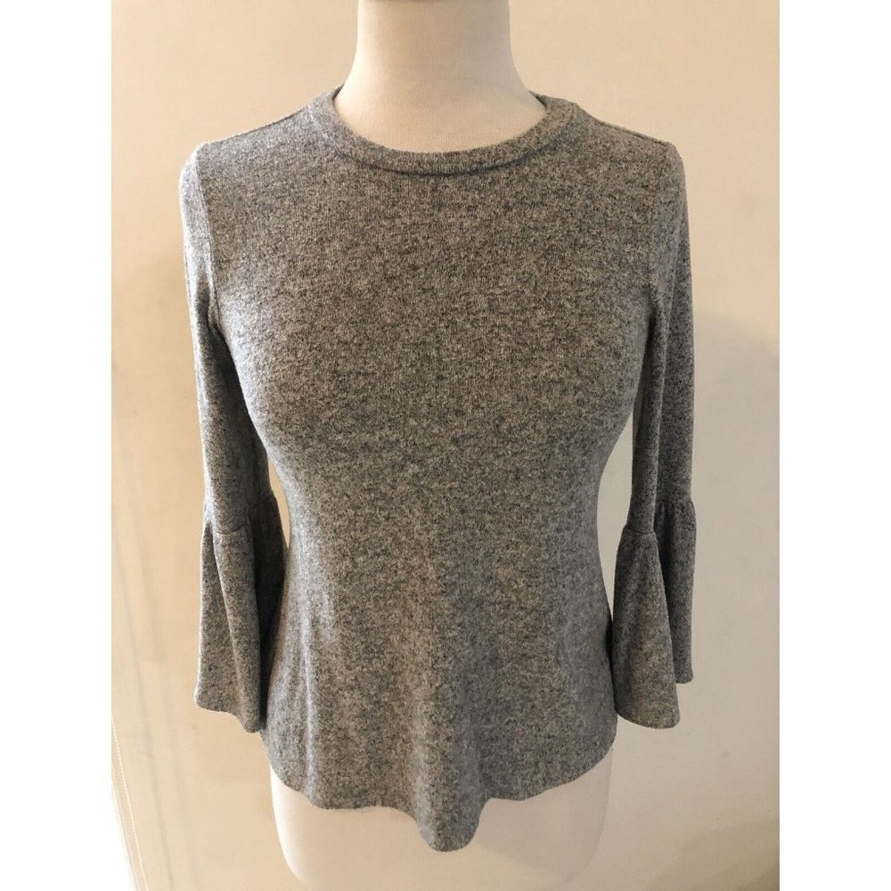 Amy Byer Gray Casual Knitted 3/4 Bell Sleeve Round Neck Pullover Sweater Top S